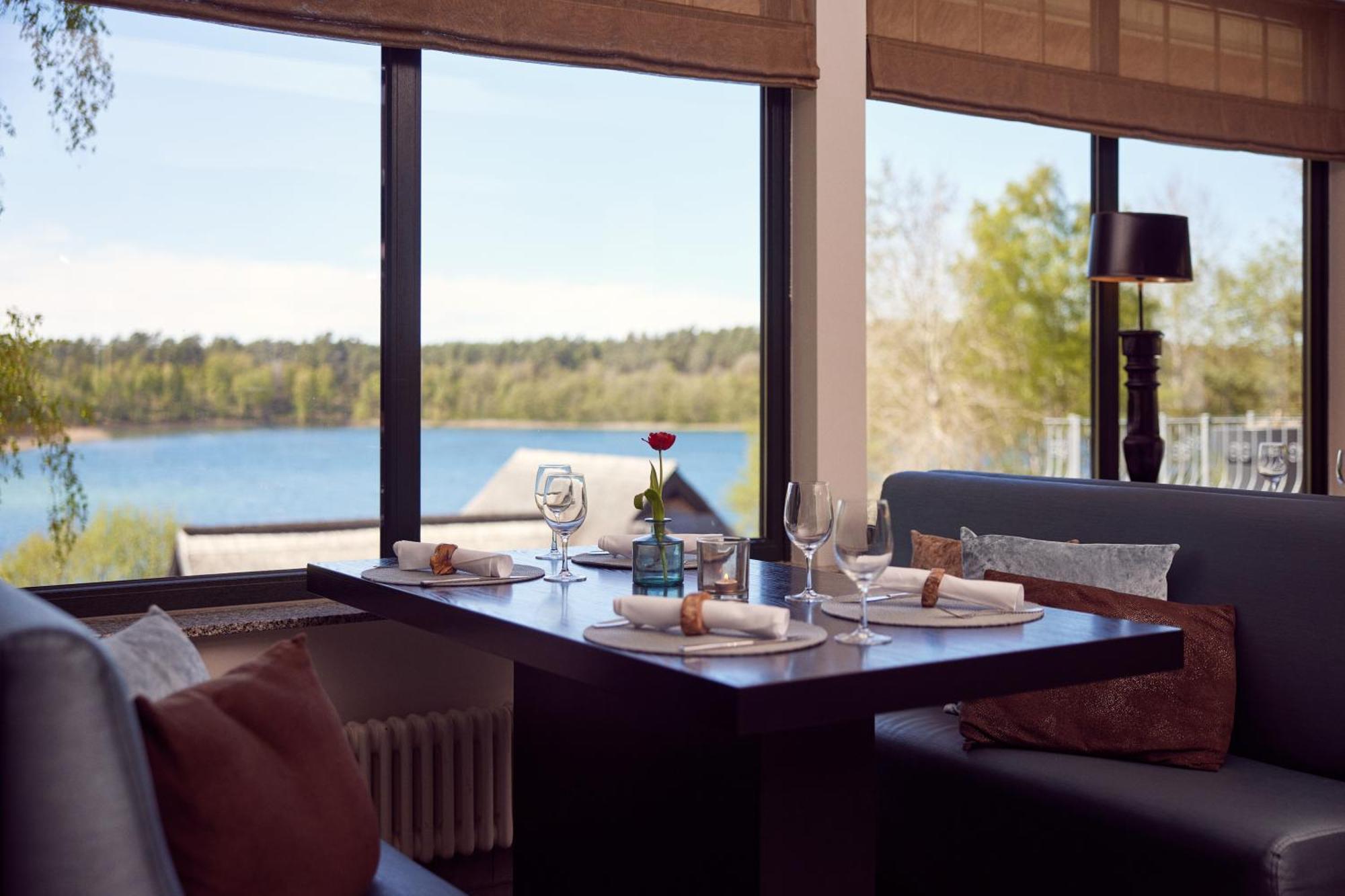 Van Der Valk Naturresort Drewitz Nossentiner Huette 外观 照片