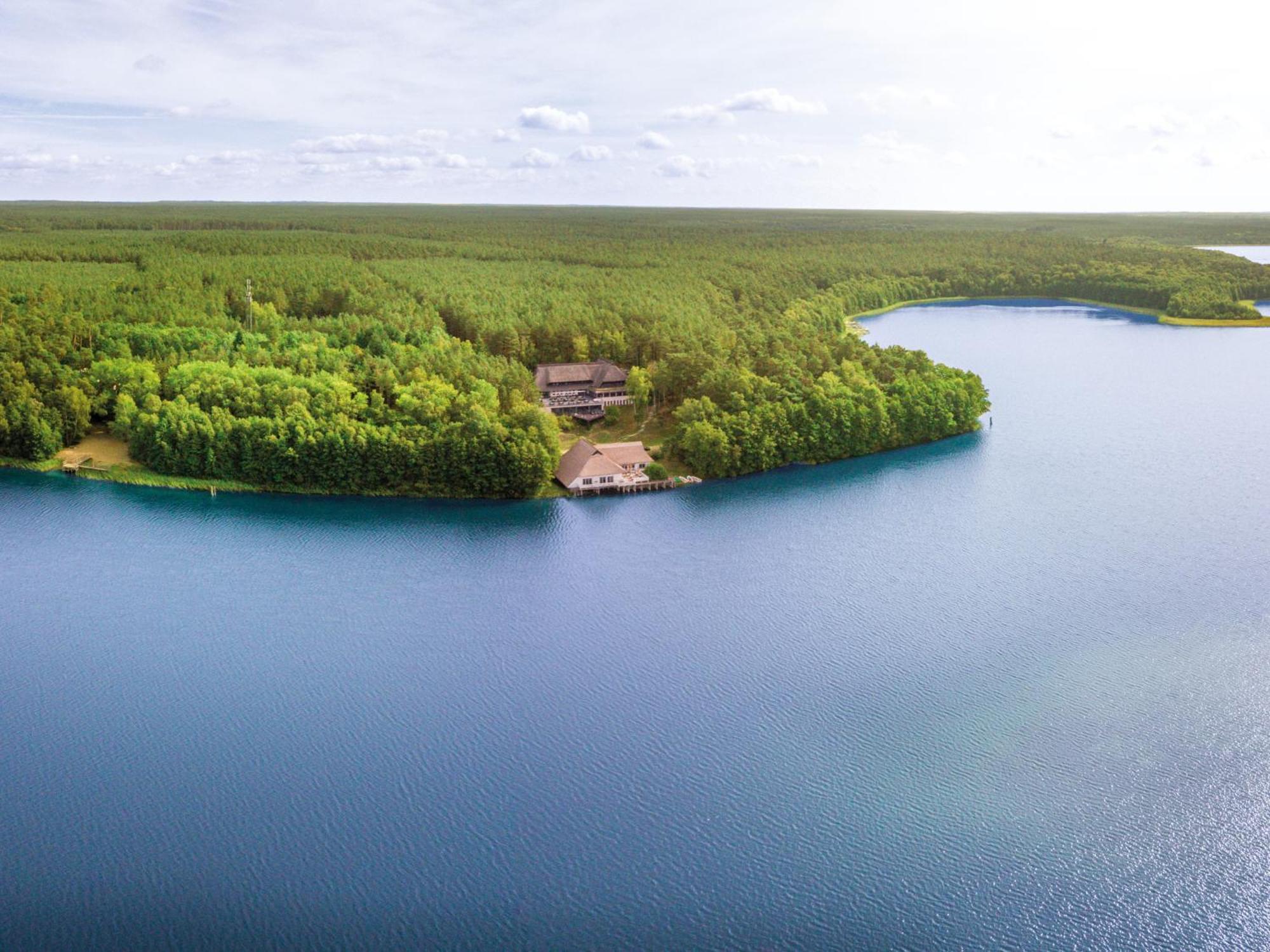 Van Der Valk Naturresort Drewitz Nossentiner Huette 外观 照片